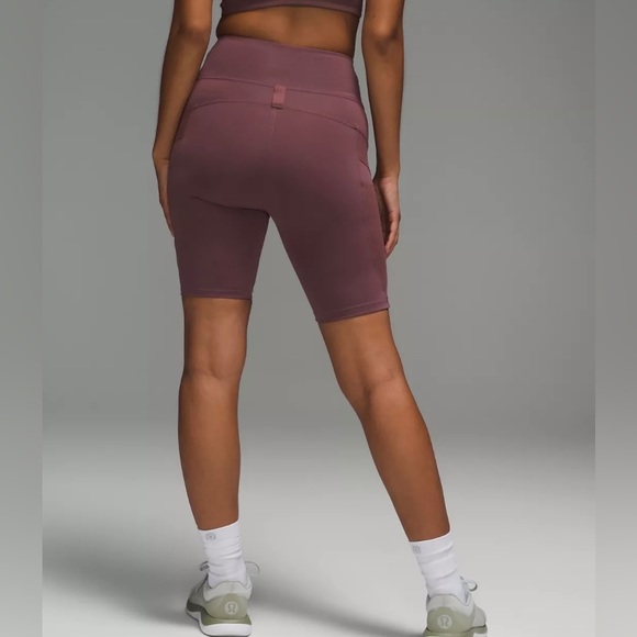 Buttery Feel SZ 8 Cargo SHR Hiking Short 8” - Picture 2 of 6